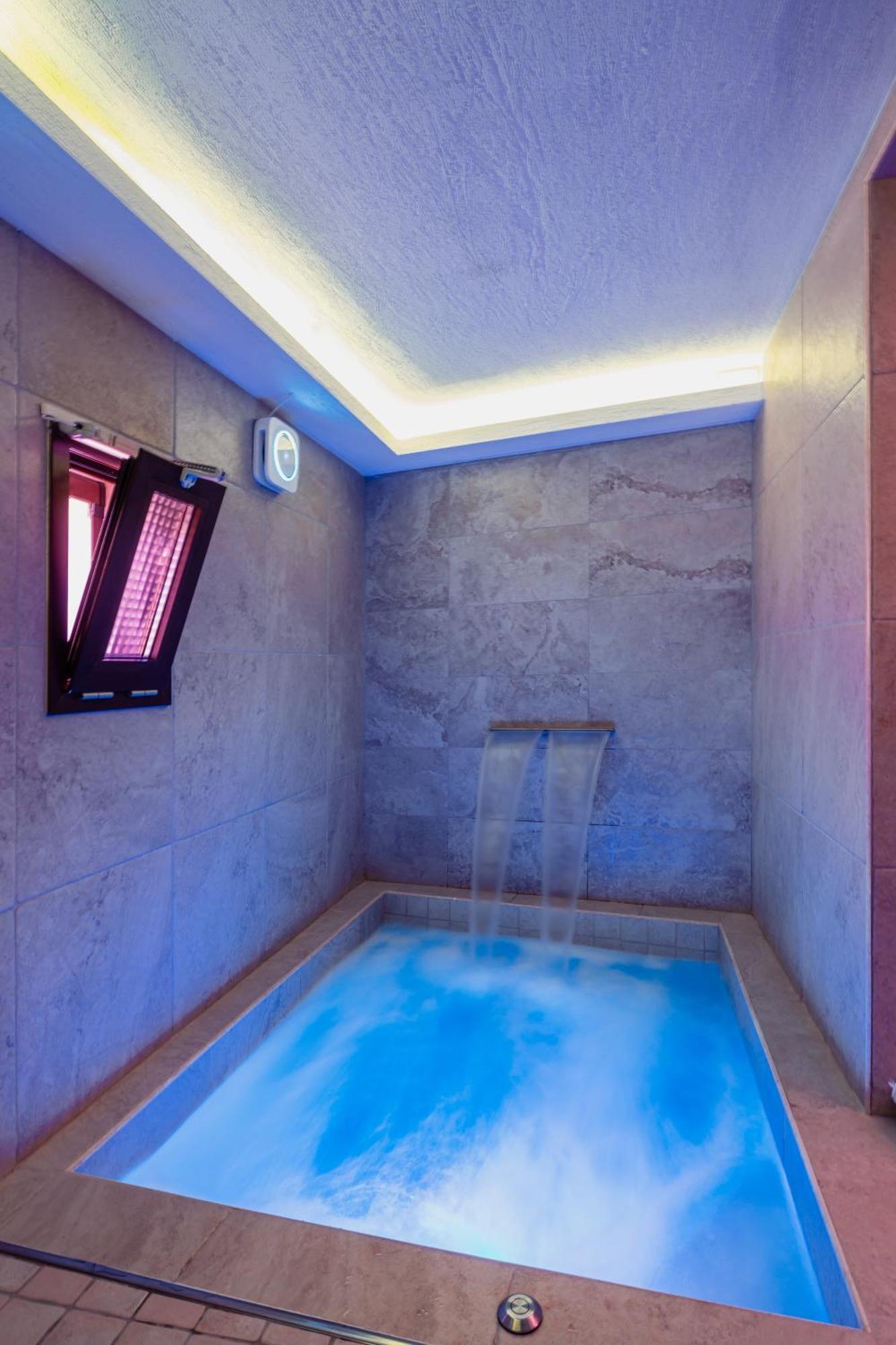 Luxuite Spa Con Piscina E Jacuzzi Alberobello Exteriör bild